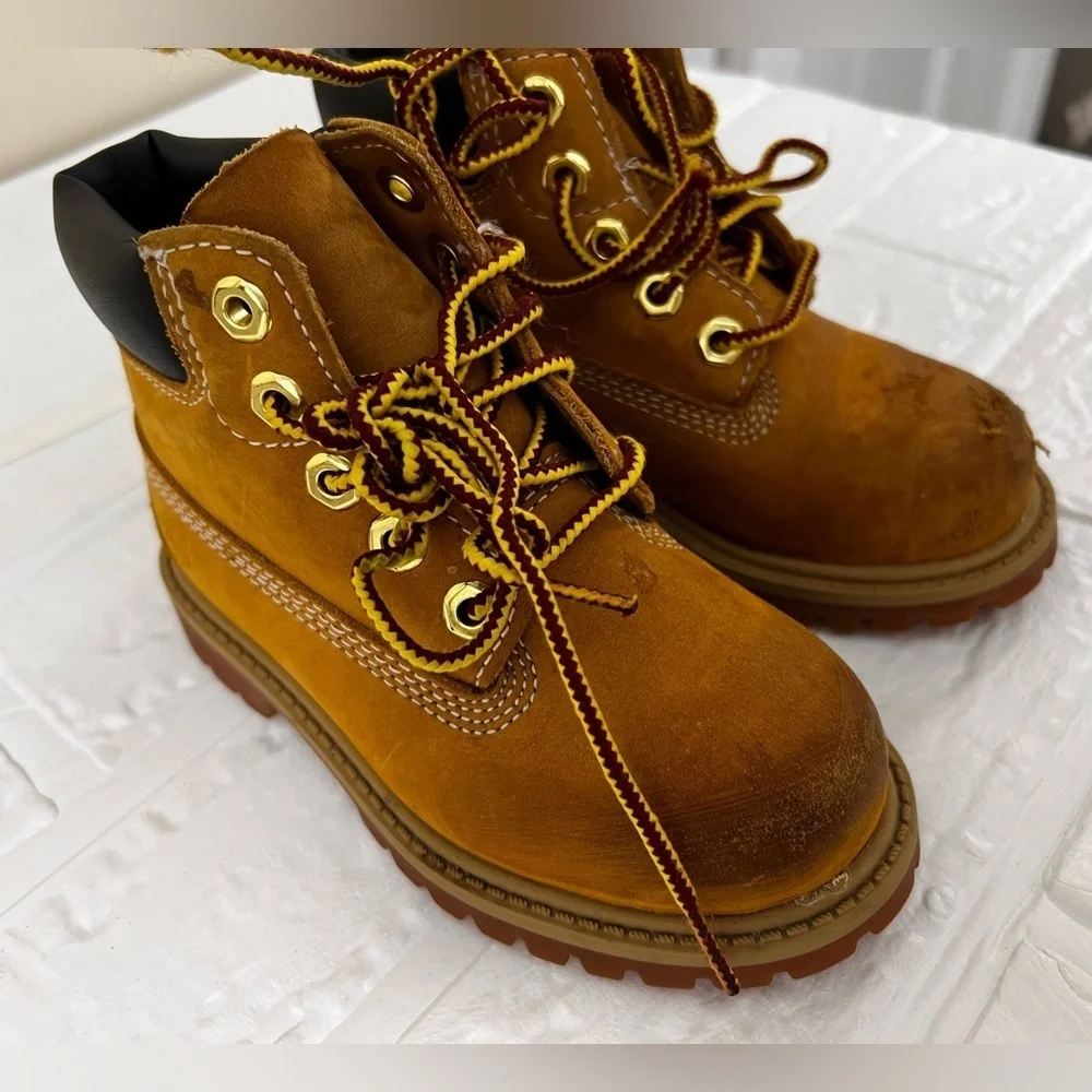- Timberland Unisex-Child Size 8T waterproof